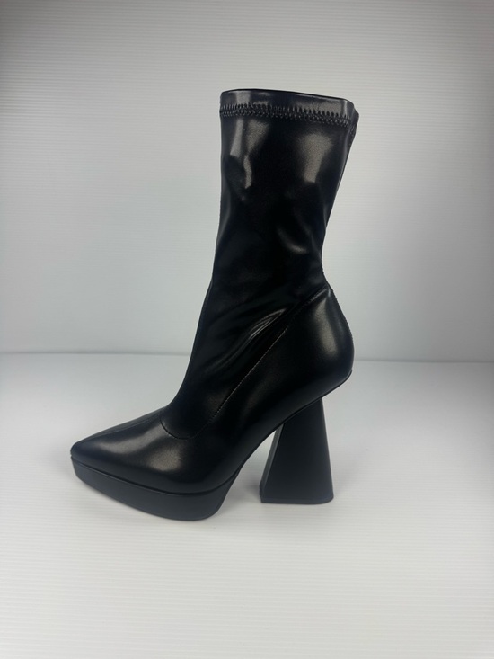 Azalea Wang Shoes - AKIRA Saxton Black Platform Heel Boots Size 10 Pointed Toe Sculpted Heel NWT